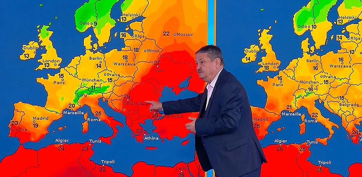 Двоен удар от проф. Рачев - хем плаж, хем палене на печките!