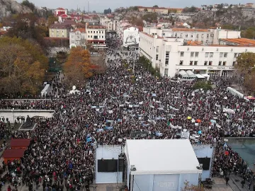 3:1 за Орешарски