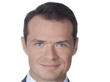 Министър си отиде заради скъп часовник