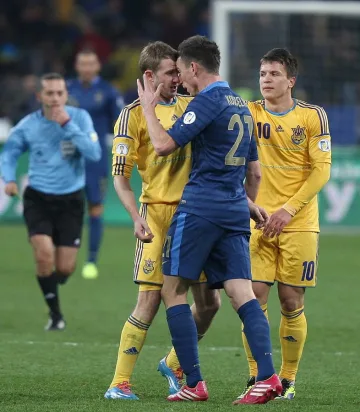 Президентът на Украйна празнува с играчите