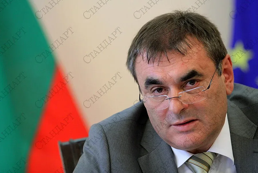 Папазов: 1800 души нямат цифрова телевизия