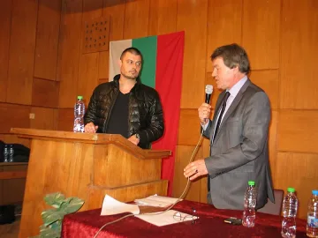 Жители на Дунавци аплодираха Николай Бареков