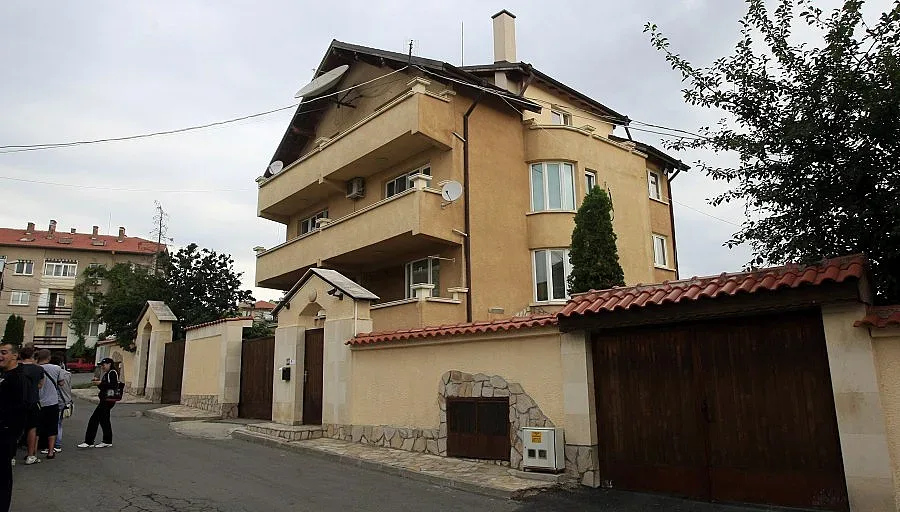 "България без цензура" обсади Бойко в Банкя 