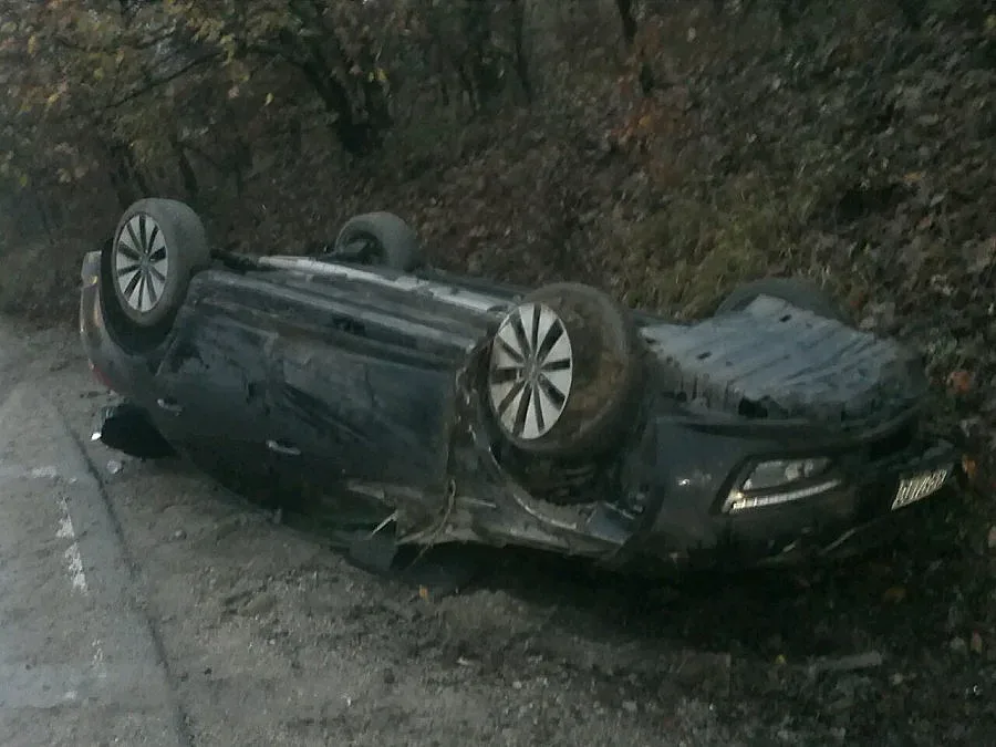 Бареков катастрофира, 2-ма от екипа му в болница