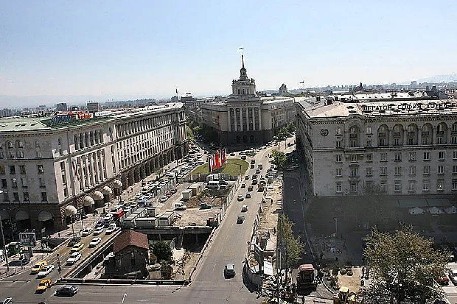 Да успееш въпреки държавата