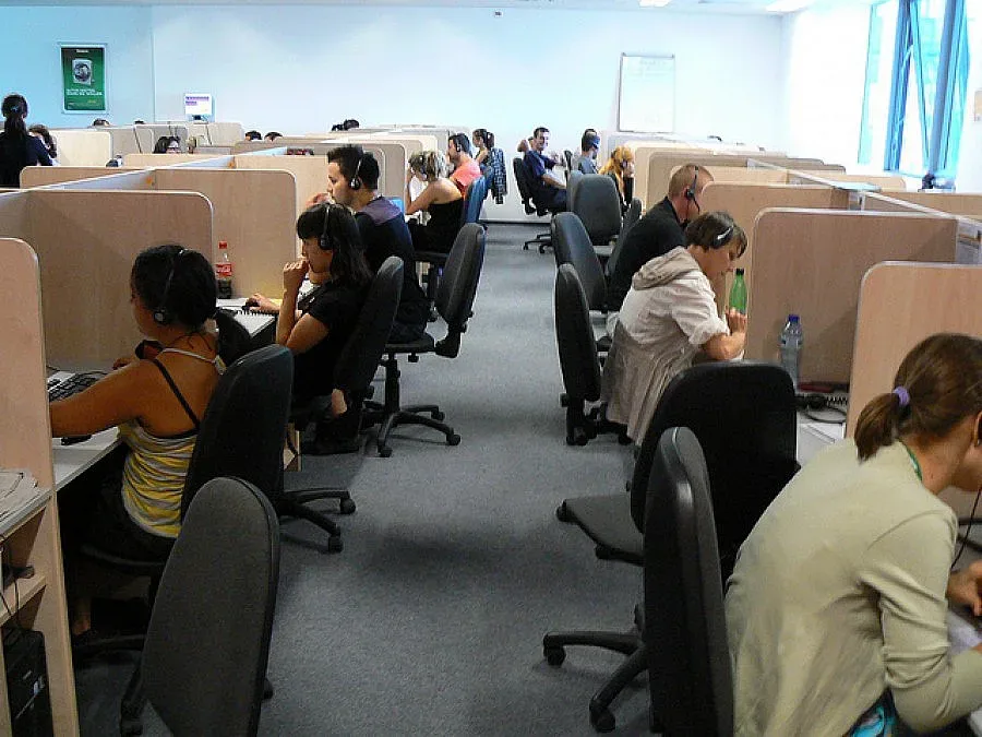 България измества Индия на пазара за кол-центрове