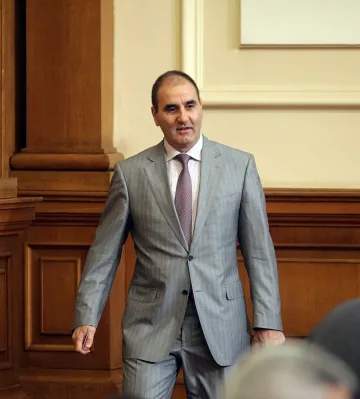 Разпитват Цветанов за чадър над Бисеров