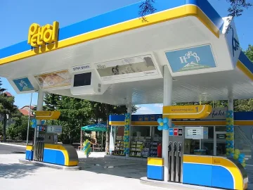 Съдът сменя шефове в "Петрол Холдинг"