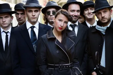 Бежан пее за дъжда