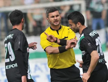 Избраха кой да свири ЦСКА – "Левски"