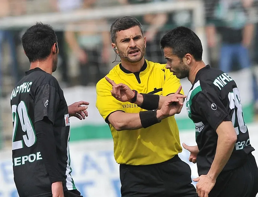 Избраха кой да свири ЦСКА – "Левски"