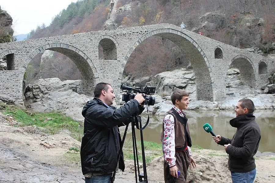 Разследват митовете и легендите за Дяволския мост