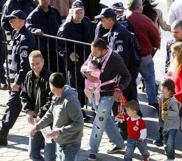 ЦСКА и "Левски" пеят заедно химна