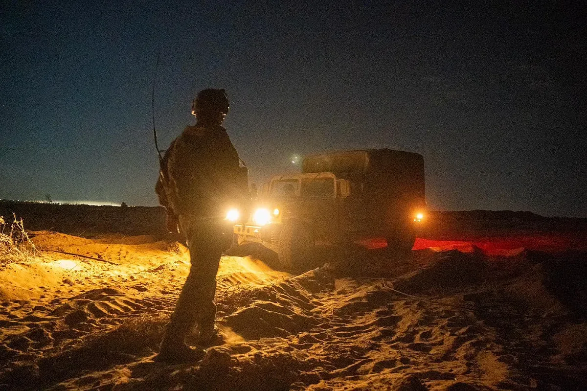 Израел обстрелва мощно Ливан, готви сухопътна операция