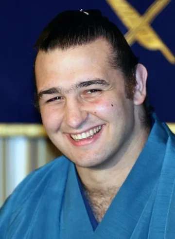 Котоошу вади рамо, пада във "В" група