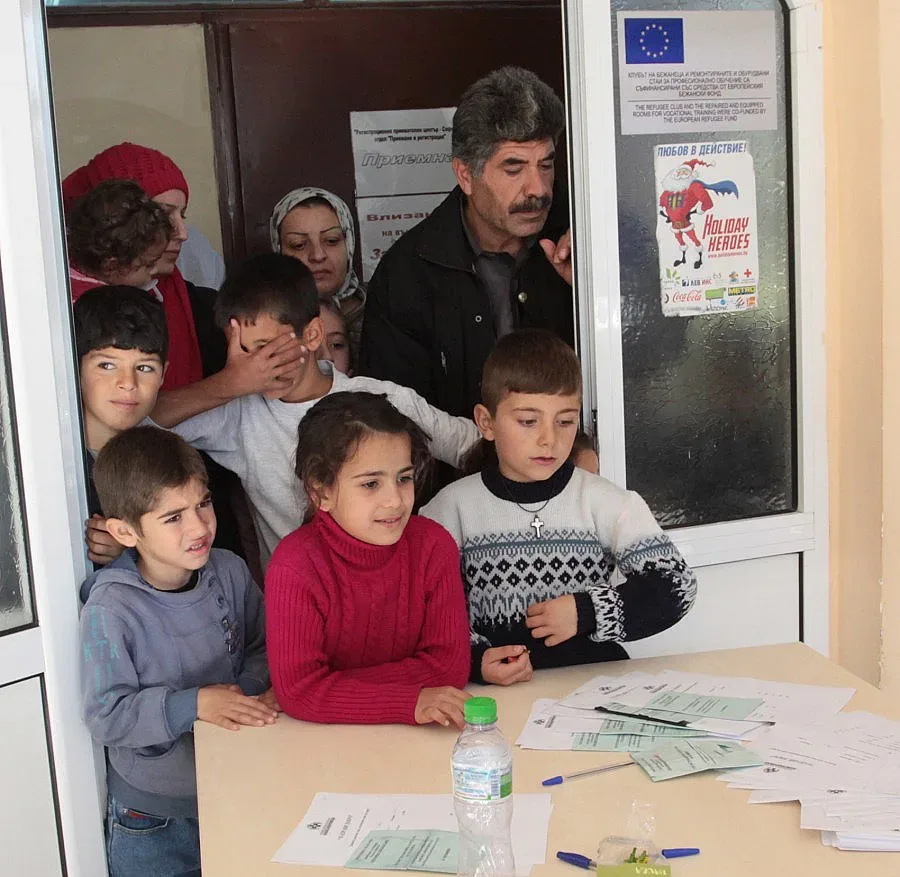 МВР получава още 1000 легла за бежанците