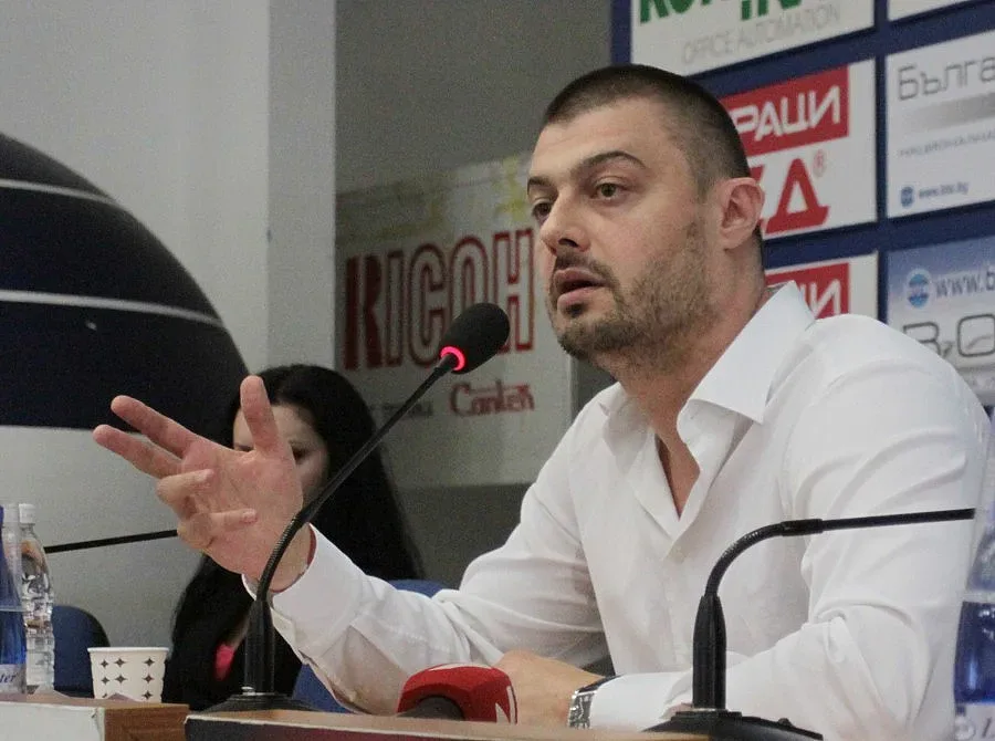 Бареков: Бойко призна за офшорка