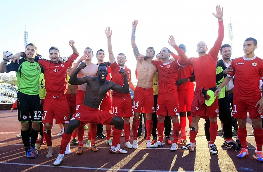 ЦСКА избива глоби с билети