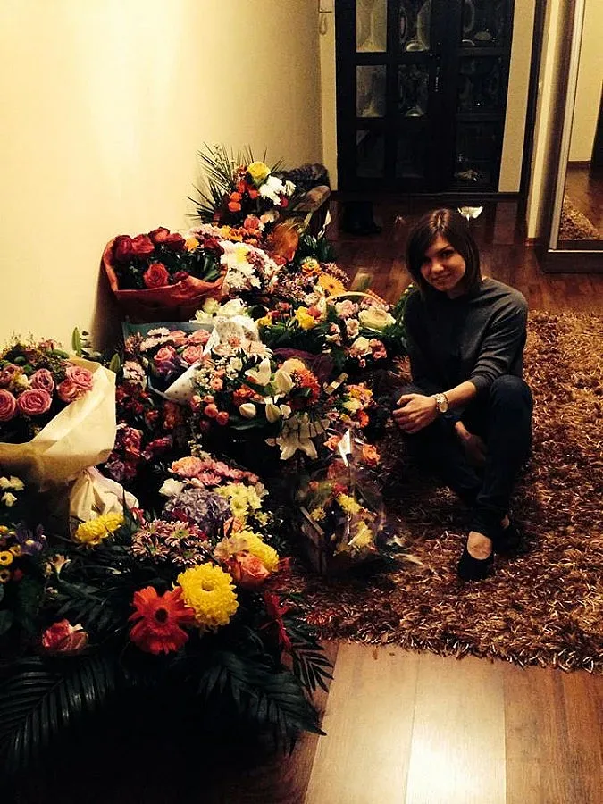 Халеп потъна в цветя след успеха в София