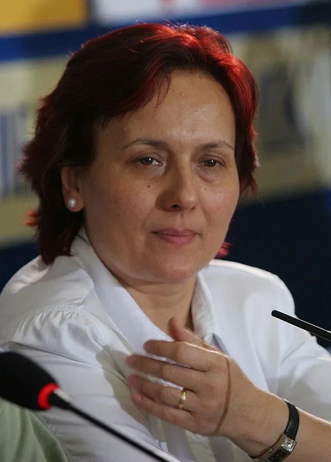 В затвора ни помагаха, сега е наш ред