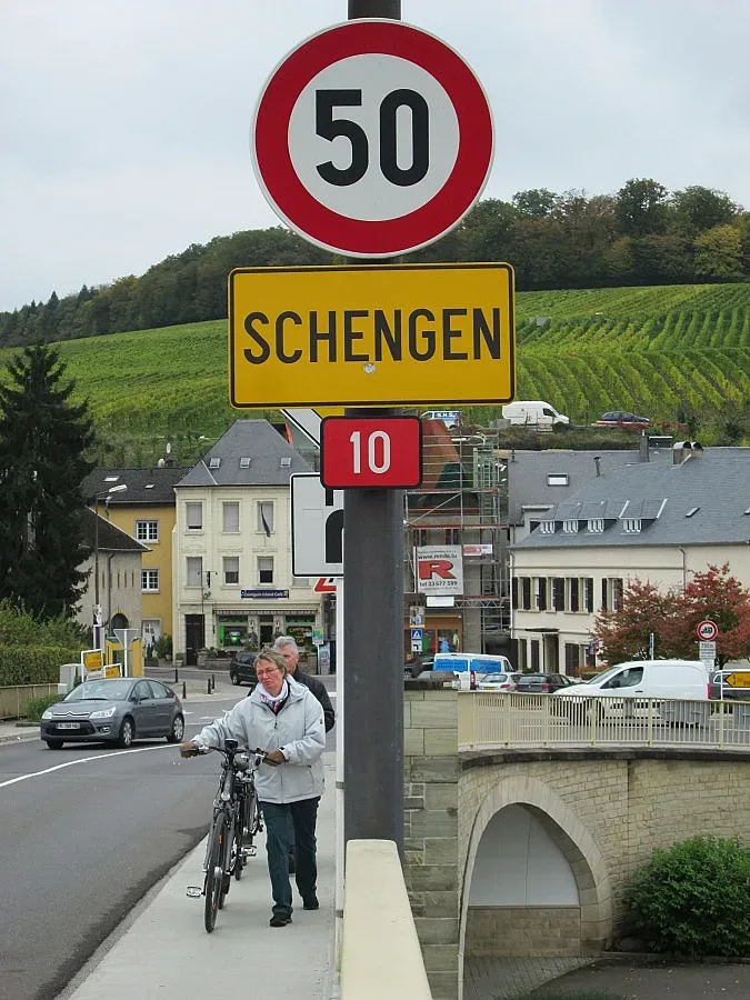 В Шенген се влиза с 50 км/ч