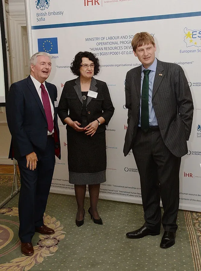 Пазарът във Великобритания отворен и за българи от 2014 г.