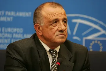 Евгени Кирилов ще играе за нов мандат в Европейския парламент