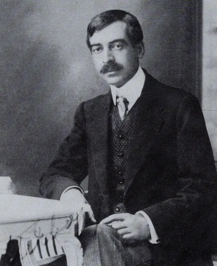 Изписват с калиграфия на японски "Две хубави очи"