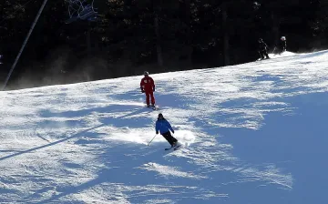 Хиляди гръцки студенти празнуват 8 декември в Банско