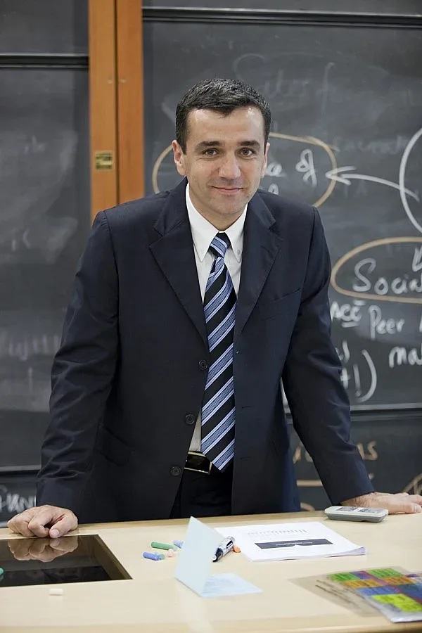 Илиян Михов: Доволен съм, че не станах политик в България