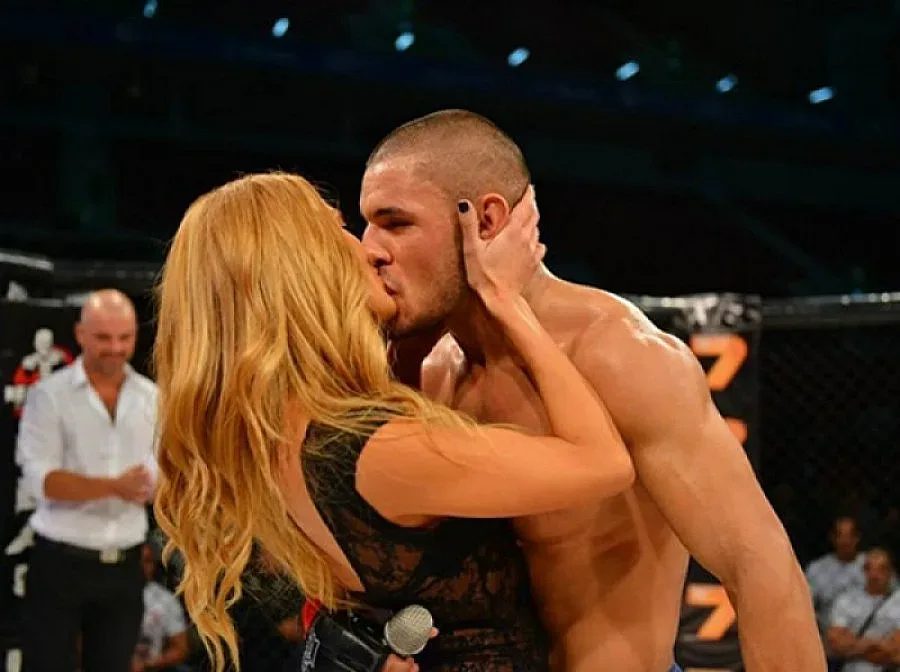 Русата Златка обяви, че е бременна