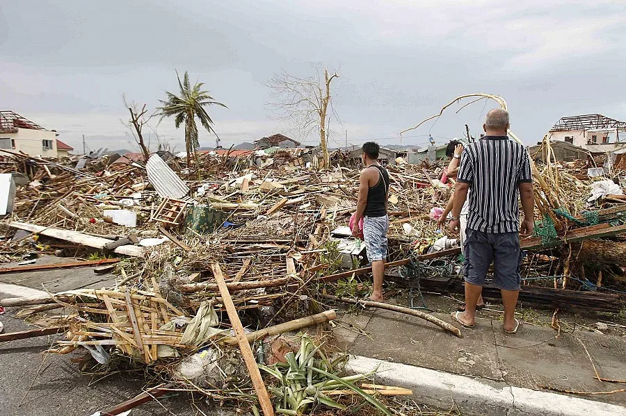 Хаян взе над 1200 жертви във Филипините