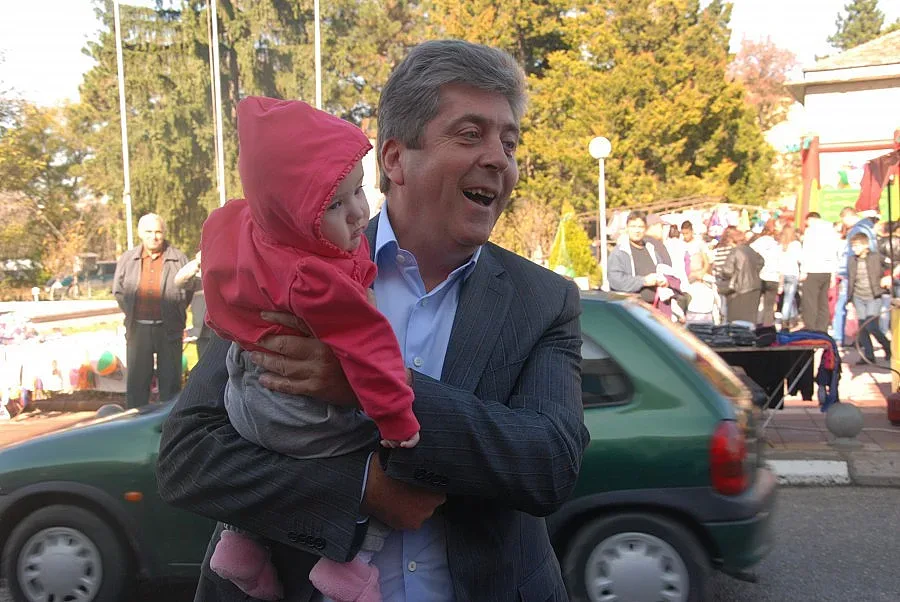 Първанов хвали прокуратурата за случая Бисеров