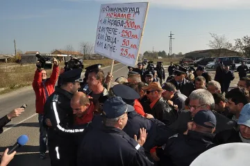 След финтове по Марица животновъдите аплодираха полицаите