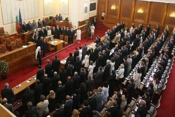 Водни знаци командват парада в политиката