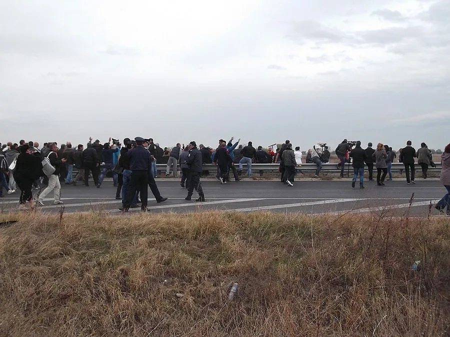 Сблъсъци и спорове между полиция и животновъди на ГКПП