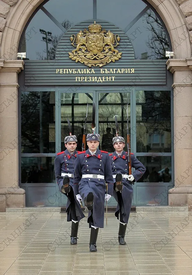 Президентът върна Закона за чужденците