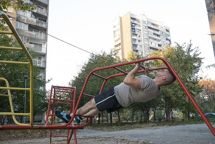 С кросфит помпаш мускули в парка