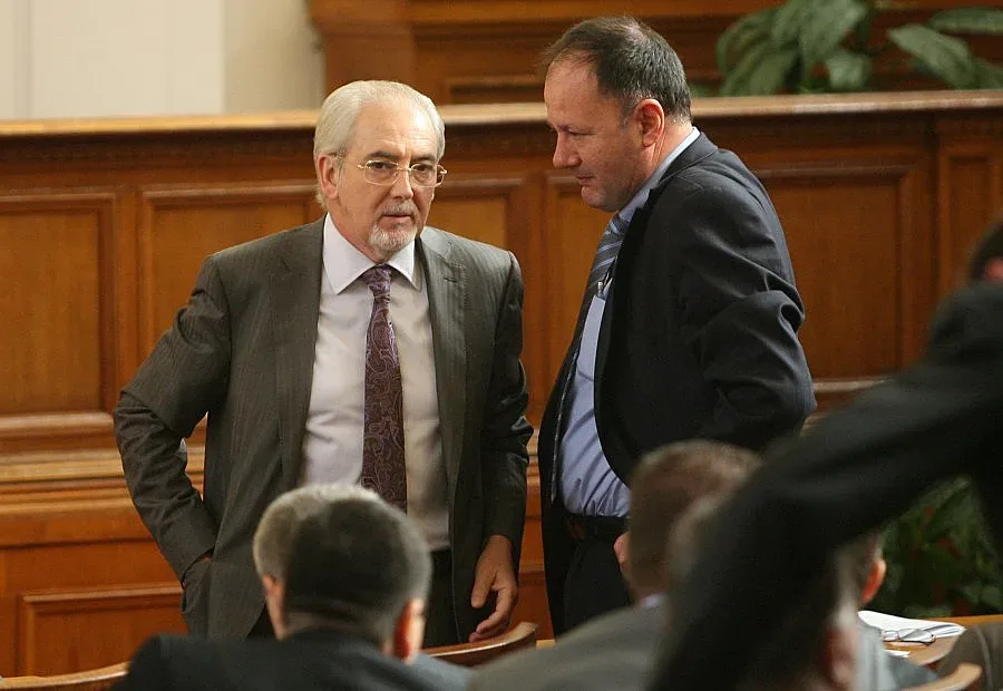 Местан предлага Османов и Казак на постовете на Бисеров