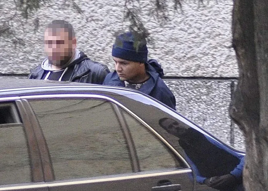 Гърци закопчаха Аладин