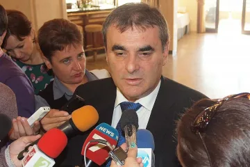 Папазов участва в Световния икономически форум в Киев