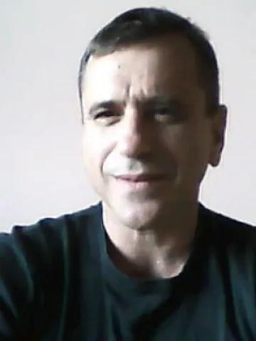 Морякът си направил харакири от мъка