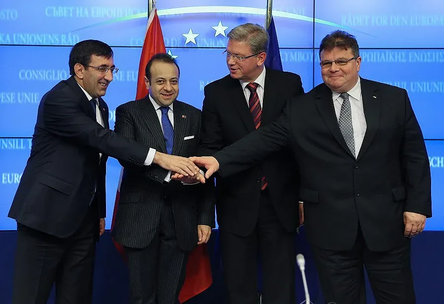 ЕС и Турция преговарят по нова глава за присъединяването