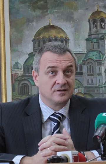 Йовчев със 7 цели за решаване на кризата с имигрантите