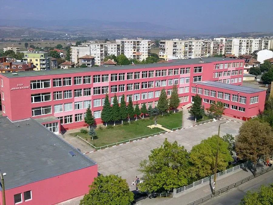 Борят дрогата и трафика на хора с филм и конкурс