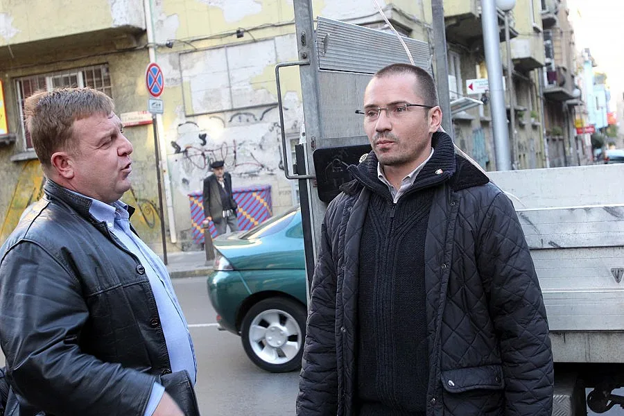 Джамбазки: Нелегалните имигранти трябва да се репатрират