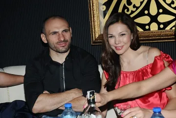 Стъки укротява Юлиана 