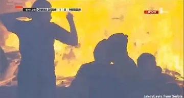ВИДЕО: 41 задържани след огнено дерби в Сърбия