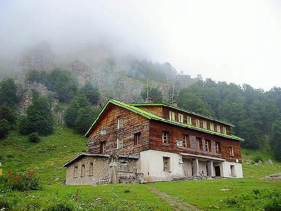 Момче пострада край хижа „Рай”