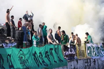 Ултраси подгряха "Нафтата"